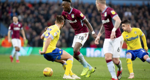 Астън Вила - Лийдс